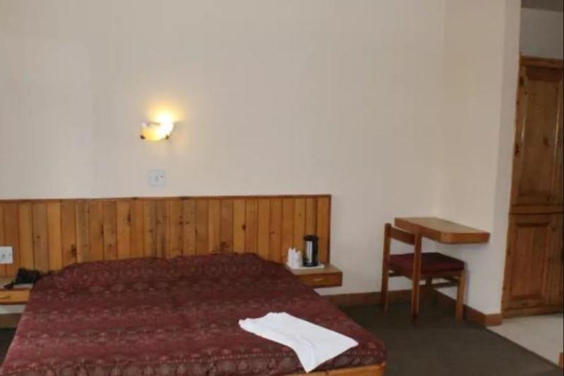 Hotel Manali Continental Exteriér fotografie